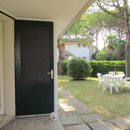 Comfy Villa With Charming Garden